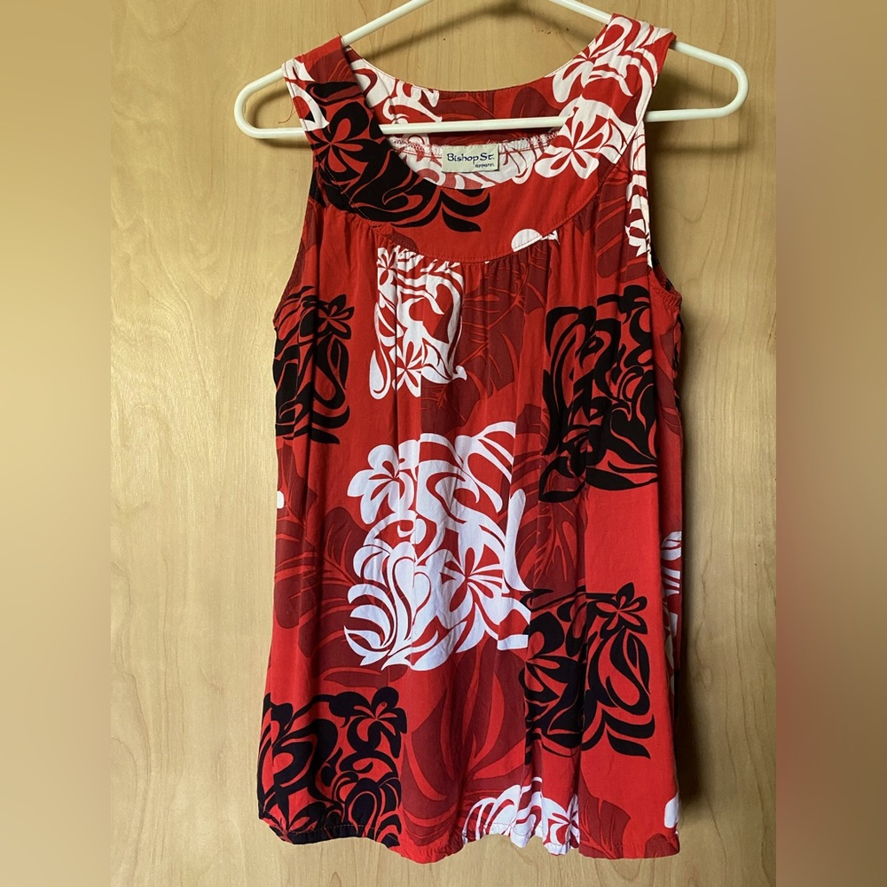 Hawaiian print top